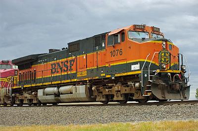 BNSF 1076 Dash 9-44CW.jpg